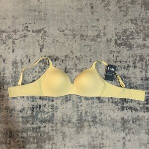 NWT Knix Soft Yellow Bra - Wing Women Contour Bra